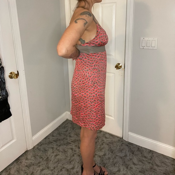 Trina Turk Red Sleeveless V-neck Silk Dress Scalloped Print Empire - Picture 3 of 16